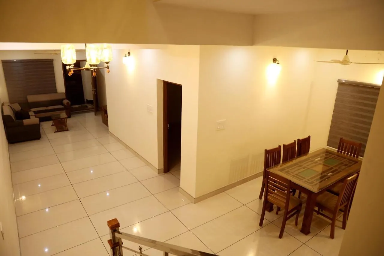 Villa Clover Home Tiruvalla